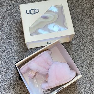 Baby Fluff Yeah Ugg Slide 💗